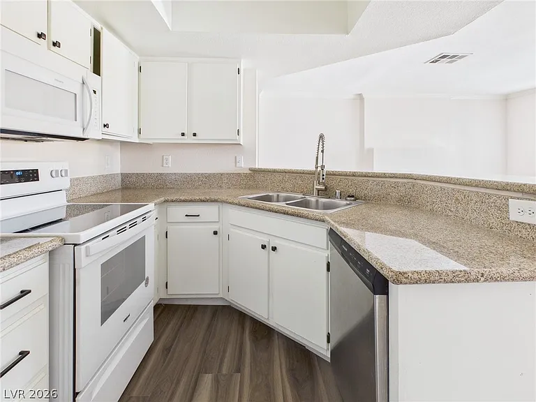 8600 W Charleston Blvd #2093 — Photo 13