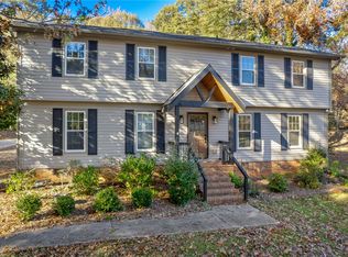 236 Heathwood Dr, Spartanburg, SC 29307