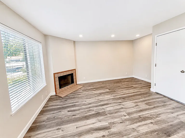 1245 Coyote Creek Pl — Photo 4