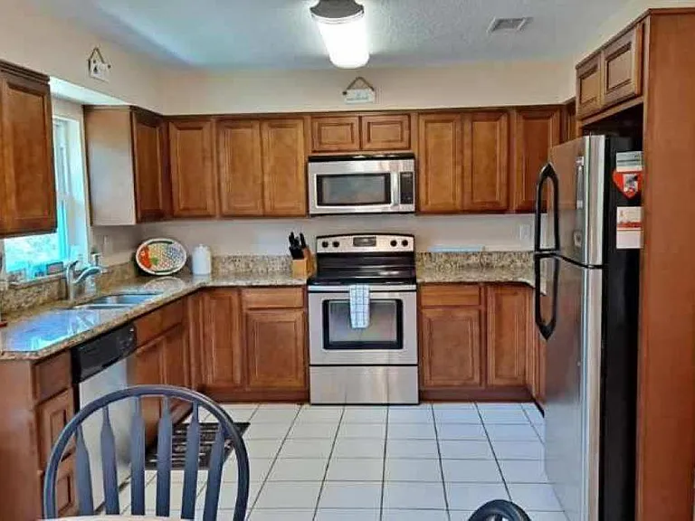 Furnished Kitchen
