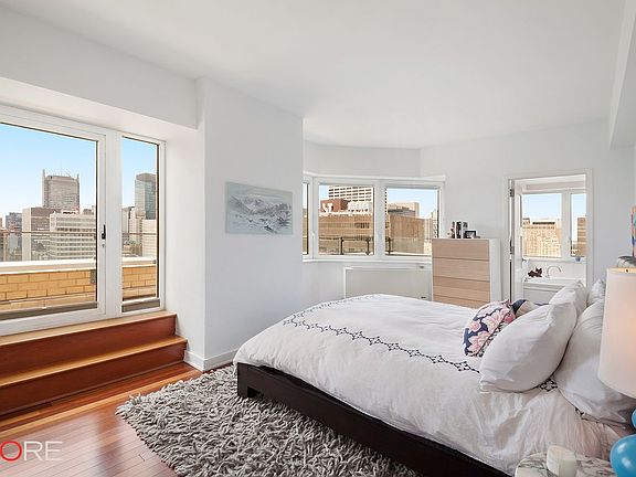 5th image of 425 5th Ave APT 49B