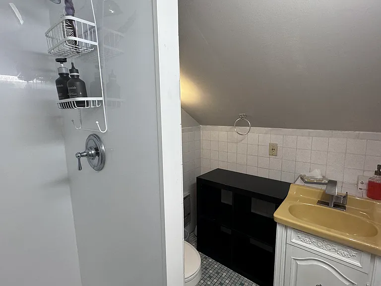 33 Oakland Rd #3 — Photo 9