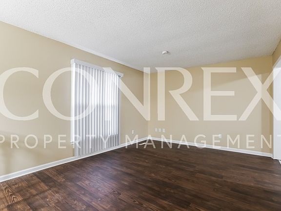 4th image of 10425 Smalley Ave
