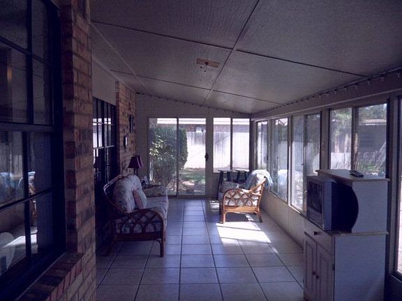 4th image of 6520 Amber Dr