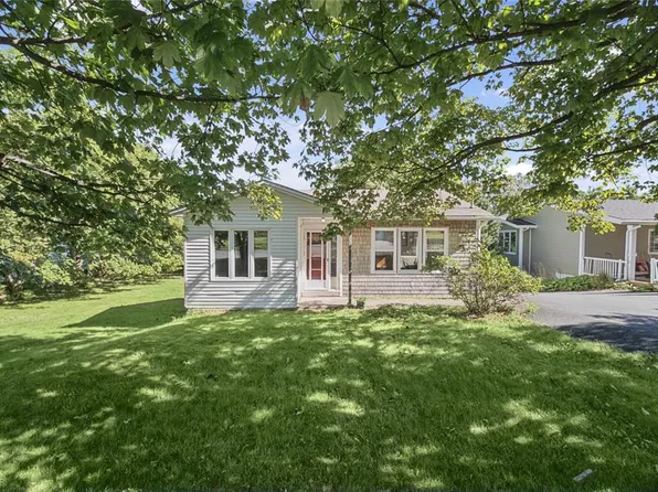 32 Warfords Road, Conception Bay South, NL A1X4E3
