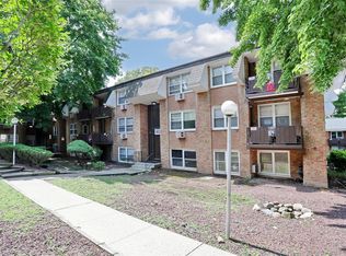 180 Kearsing Parkway #B, Monsey, NY 10952