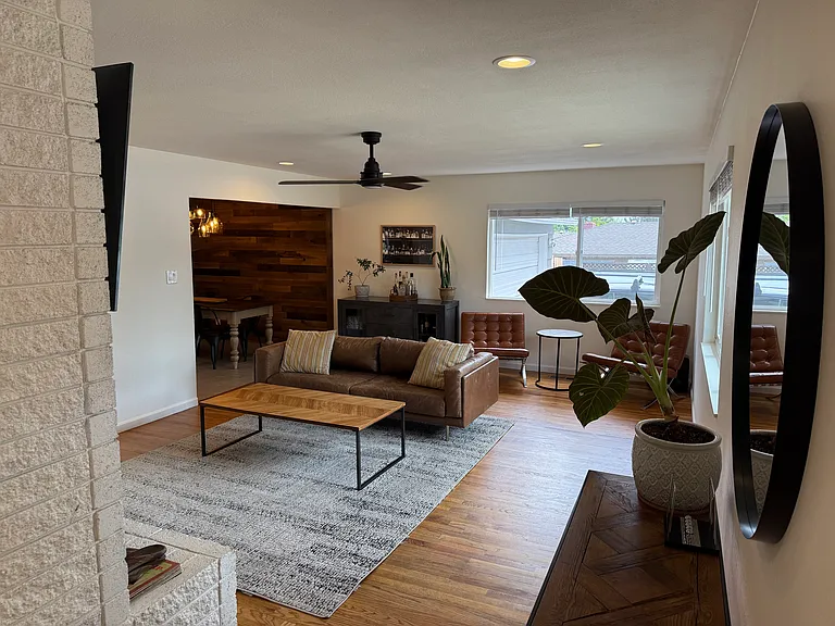 1250 Alturas Ave — Photo 2