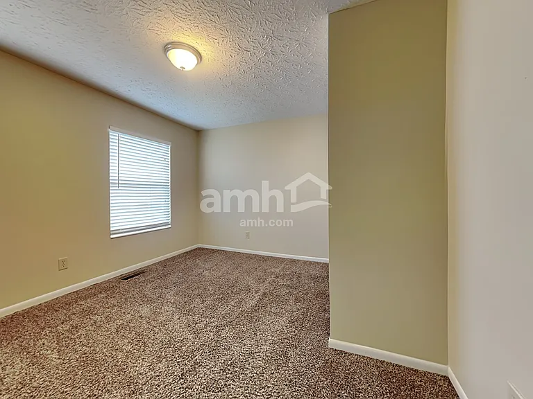 9030 Crimson Oak Dr — Photo 16