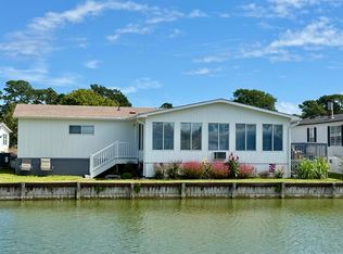 405 Twin Lakes Pt, Surfside Beach, SC 29575