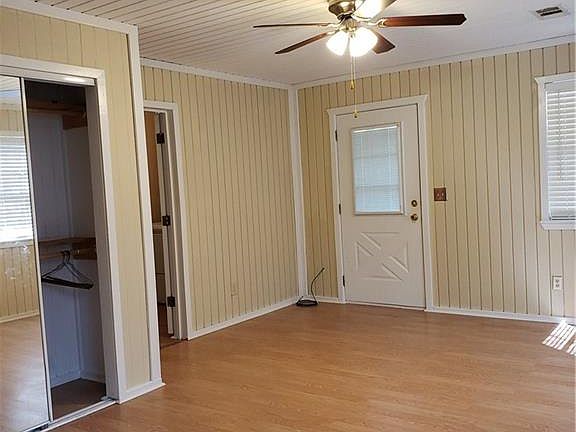 3rd image of 2114 County Road 301