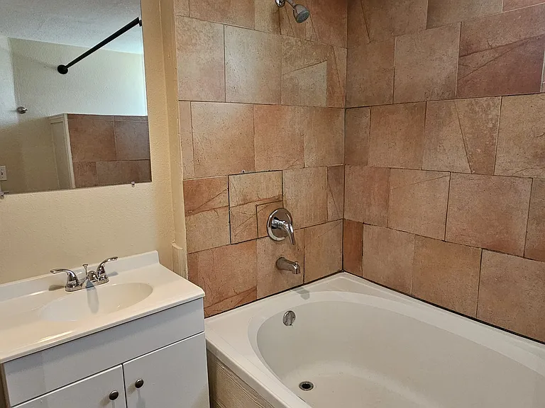 3147 Cleveland Ave — Photo 42