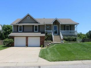 901 SW Brentwood St, Blue Springs, MO 64015