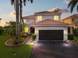 1894 Aspen Ln, Weston, FL 33327