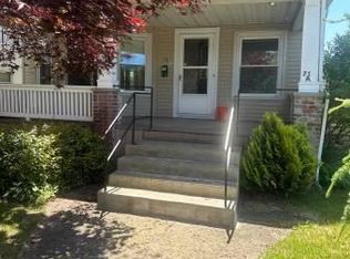 71 W Warwick Ave APT A, West Warwick, RI 02893