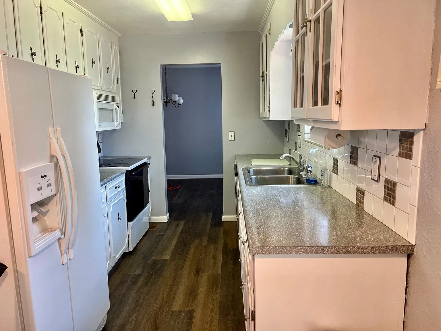 3 bed, 1370 sqft, $1,800 — Photo 4