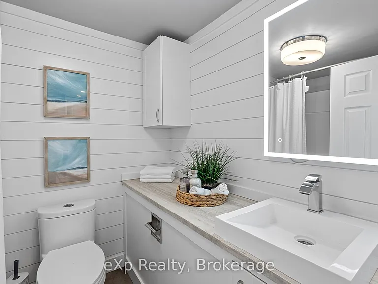 236 Sydenham St — Photo 19