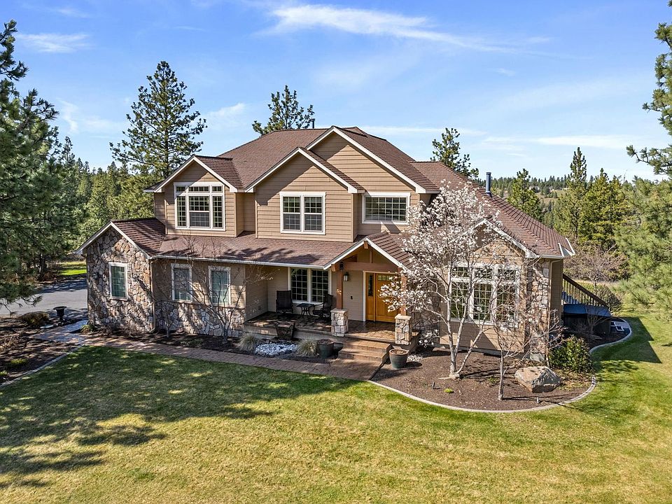 1st image of 1409 E Wildflower Ln