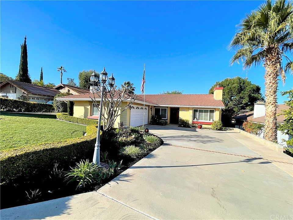 1st image of 30407 Bear River Dr