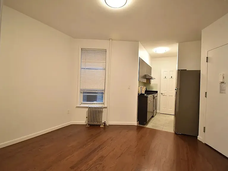 56 Elizabeth St #15 — Photo 7