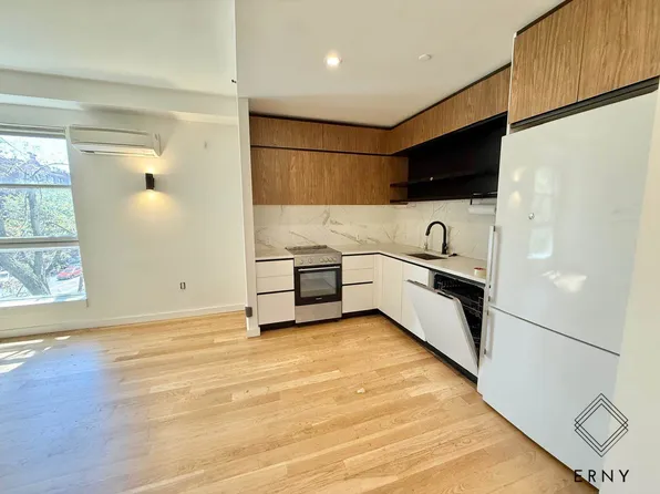 1326 Ocean Avenue image 5 of 23