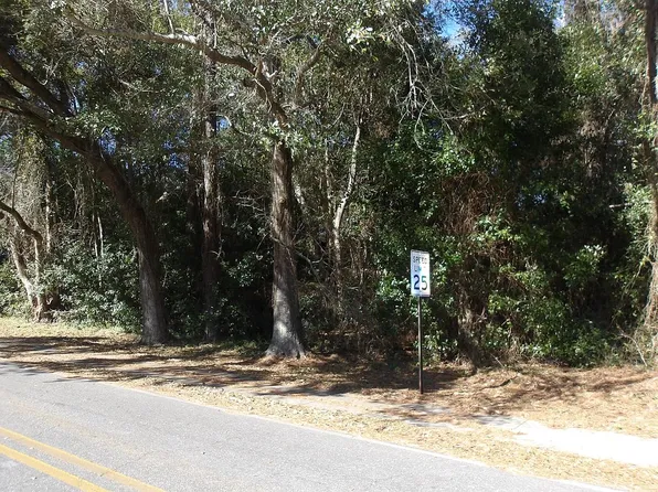 701 Pine St, Daphne, AL 36526