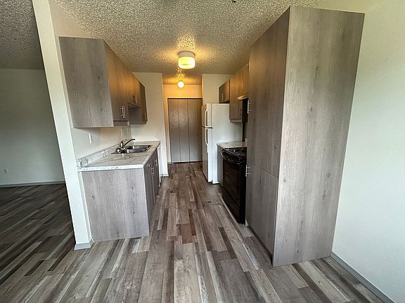 3rd image of 507 Bruce Ave NW #3