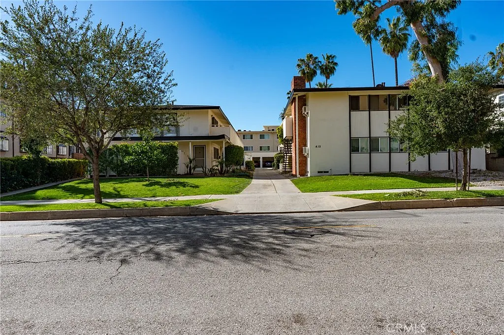 1 bed, 850 sqft, $2,250 — Photo 1