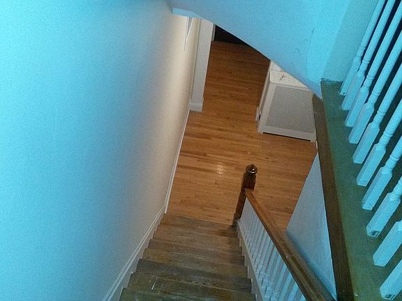 5th image of 37 Edgewood Ave