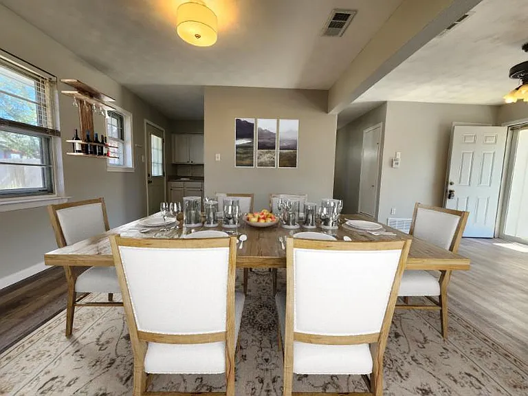 2626 Linda Dr — Photo 4