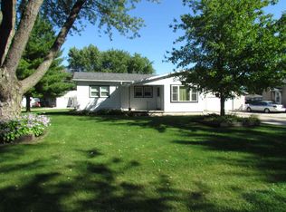 416 Maple St, Washburn, IA 50702