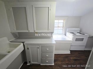 402-404 Hammond St APT 3, Bangor, ME 04401