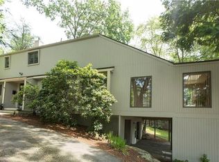 65 Orchard Dr, Cranston, RI 02920