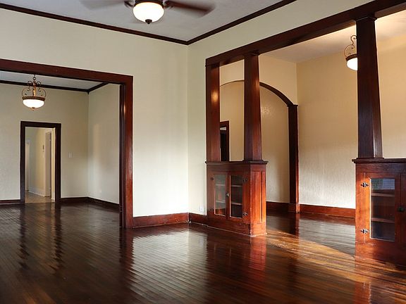 4th image of 824 N Avenue A