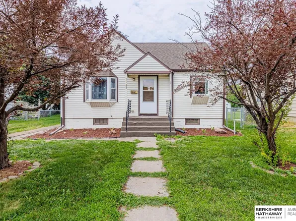 2143 N Clarkson St, Fremont, NE 68025