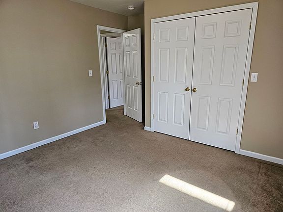 3rd image of 273 Hansen Ave APT 1