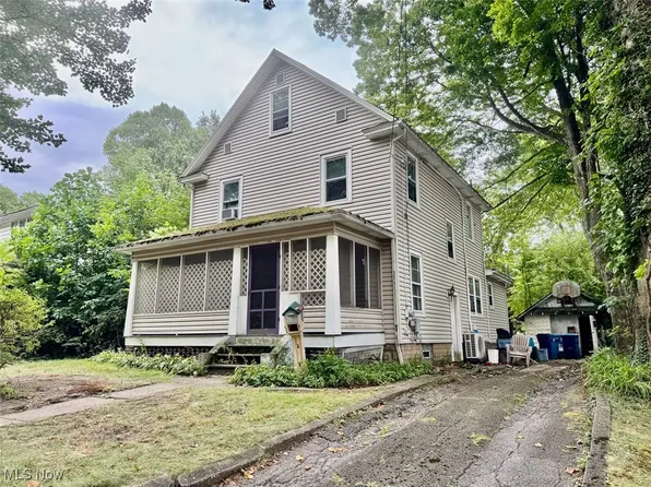 218 E Oak St, Kent, OH 44240