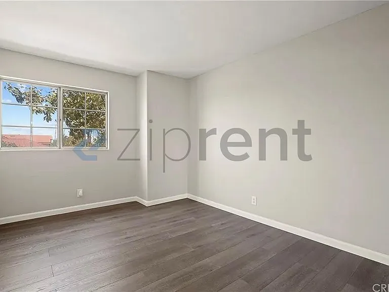 1802 Bradcliff Way — Photo 9
