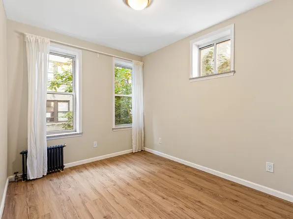 28 Lefferts Avenue image 6 of 9