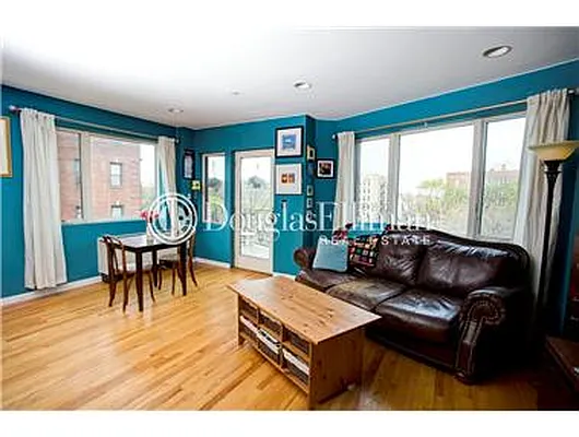 Sold by Douglas Elliman | media 24