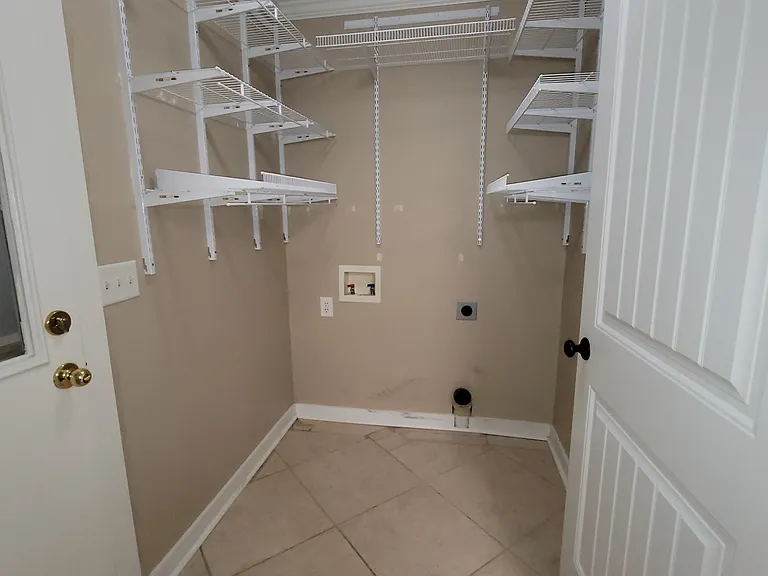 7108 Vinings Way — Photo 8