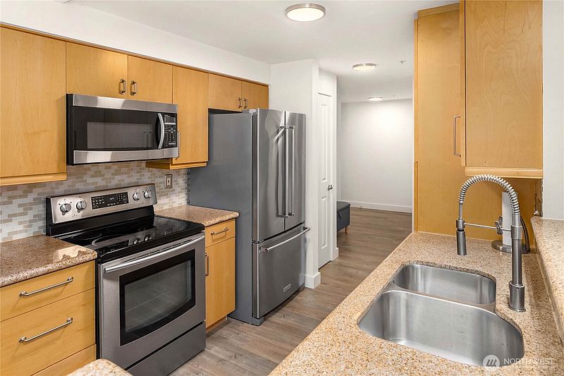 3rd image of 107 20th Avenue #209