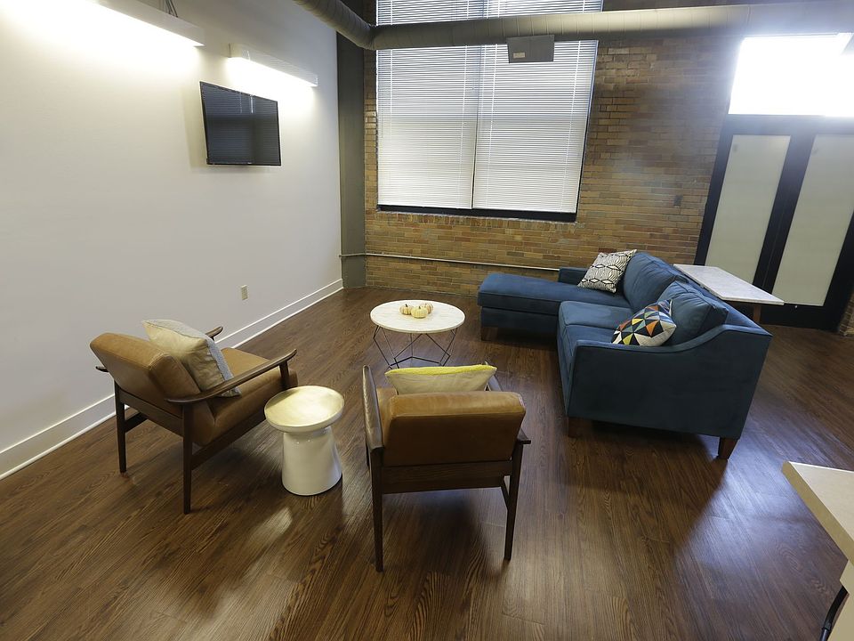 1st image of 1352 N Illinois St APT 213