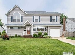 3558 Kenora Pl, Seaford, NY 11783