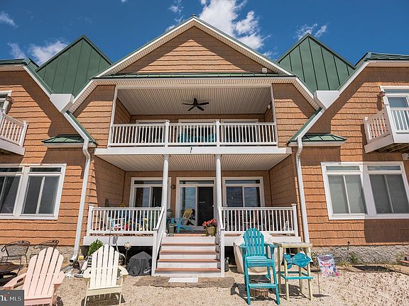 2nd image of 17287 Oakwood Lodge Ln #2