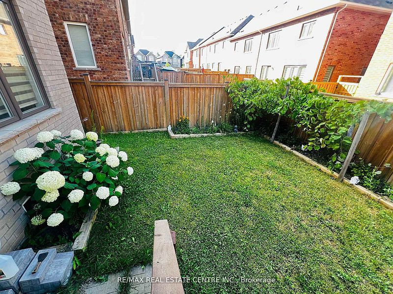 Brampton Townhouse for rent - 3 Bedrooms — photo 25