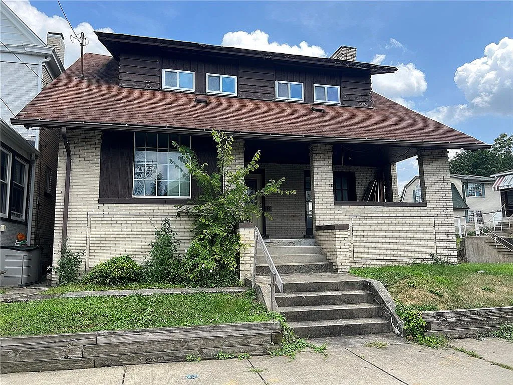 3 bed, 2040 sqft, $1,800 — Photo 1