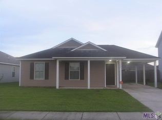1702 W Paris St, Gonzales, LA 70737