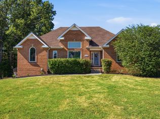 1050 Moncrief Cir, Greenbrier, TN 37073