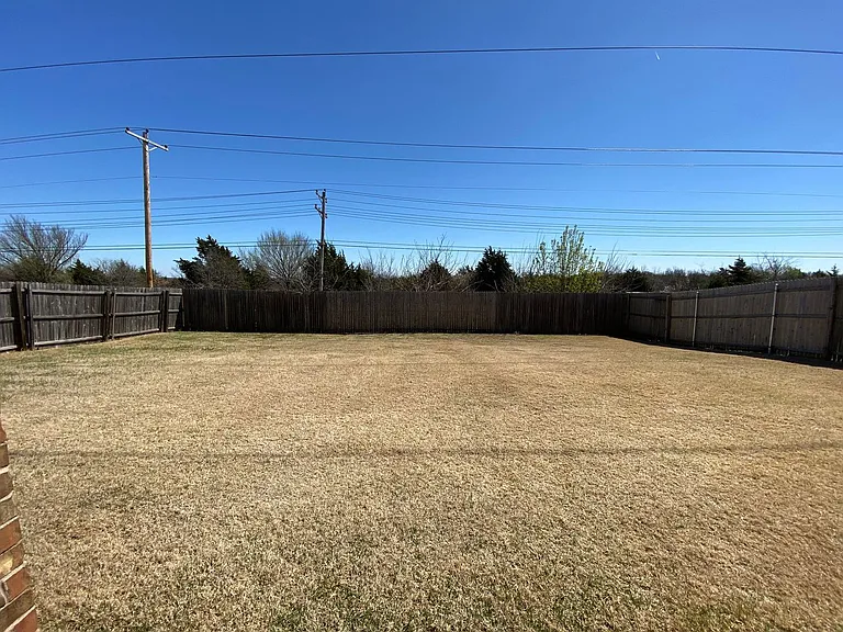 3017 Line Dr — Photo 25