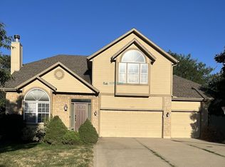 11609 N Harrison St, Kansas City, MO 64155